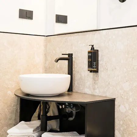 מלון Mercure Cantemir 4*