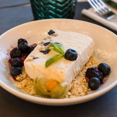 Mercure Cantemir Ξενοδοχείο 4*