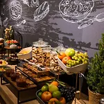 Hotell Mercure Cantemir 4*